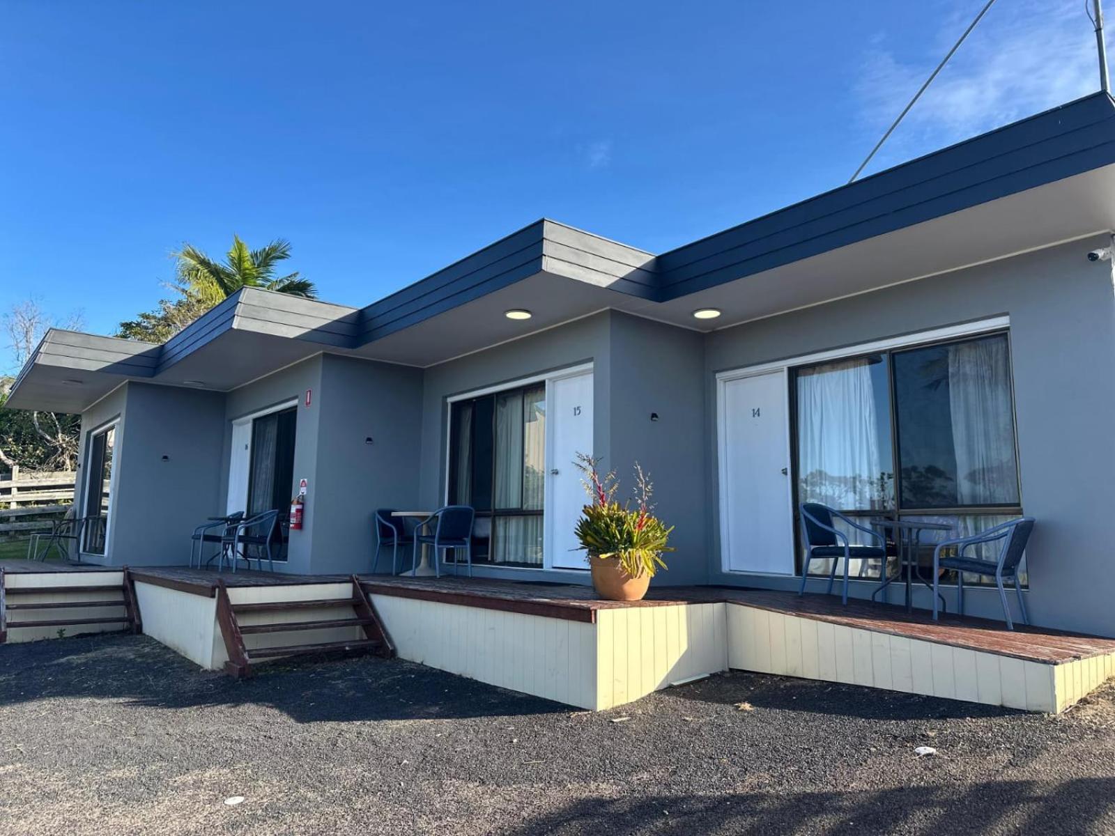 Motel Gardens