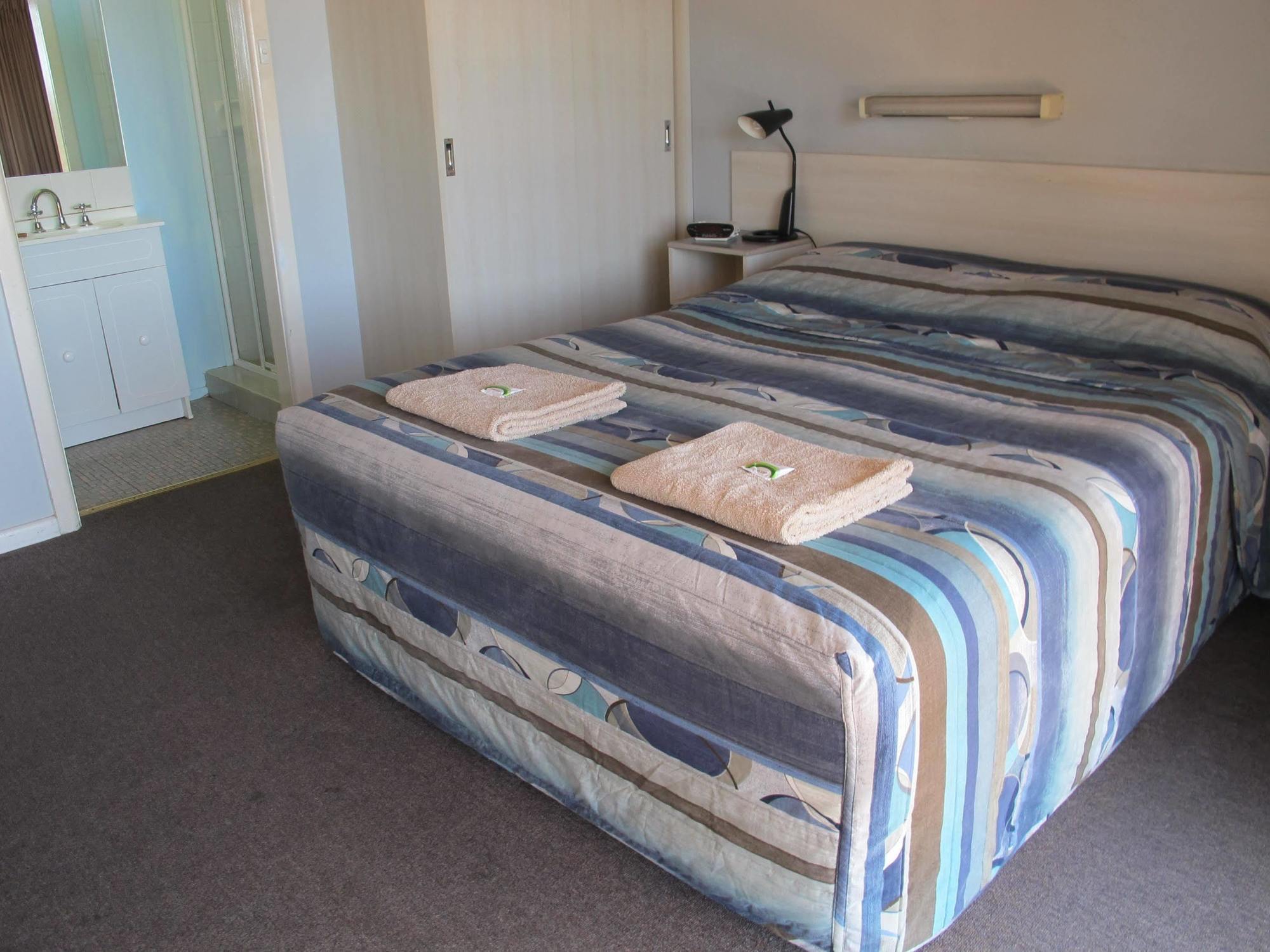 Gardens Motel 3*