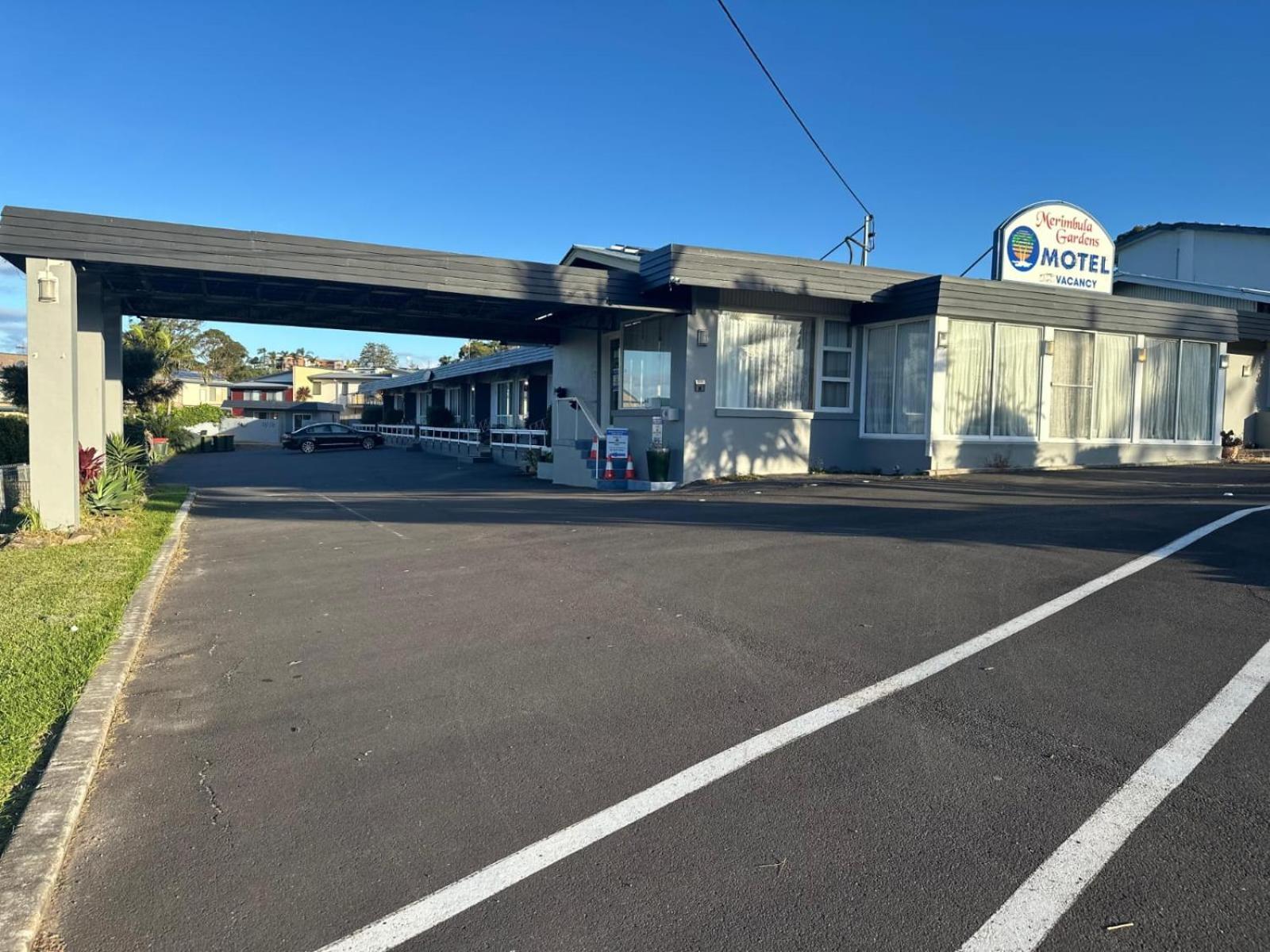 Motel Gardens